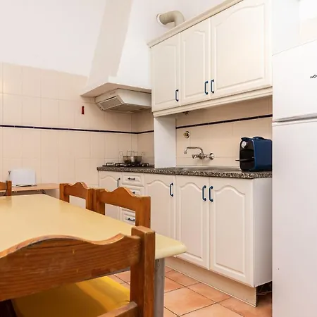 House Estrelicia